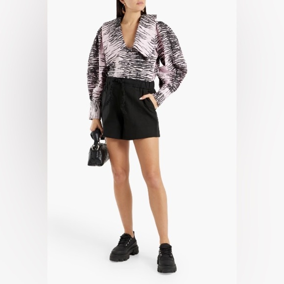 Ganni NWT Zebra Print Poplin Organic cotton balloon sleeve blouse- size 36 EU - Picture 1 of 14